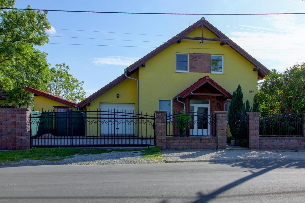 Apartments Novy Zivot Екстериор снимка